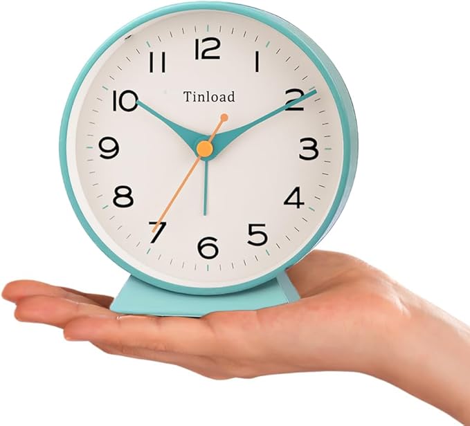 4.5" Battery Operated Retro Analog Alarm Clock, Small Silent Bedside Desk Clock,Lighted on Demand, Battery Operated, Snooze, for Living Room, Bedroom, Bedside, Desk(Green)