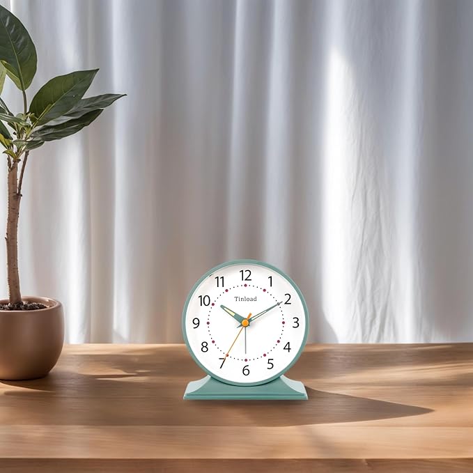 4.5" Antique Retro Analog Alarm Clock, Small Silent Bedside Desk Clock with Manual Light, Battery Operated, Snooze, for Living Room, Bedroom, Bedside, Desk(Green)