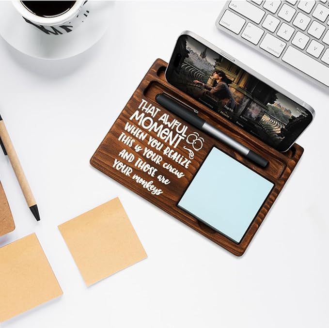 Bosses Day Gifts for Women Men Manager Funny Office Decor for Women Wooden Sticky Note Holder National Boss Day Decorations Gifts for Supervisor Leader HR Men Manager Coworker Office Desk Decor A 01