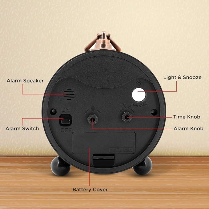 Peakeep 4" Small Battery Operated Antique Retro Analog Alarm Clock with Contour Lines in Gold for Room Decors, Silent Elegant Bedside Desk Gift Clock