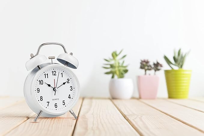 Bernhard Products Analog Alarm Clock Extra Loud Twin Bells Retro White 4 Inch Silent Non-Ticking Quartz Battery Operated with Backlight, Decorative Bedside Table Desk Vintage Clocks for Heavy Sleepers