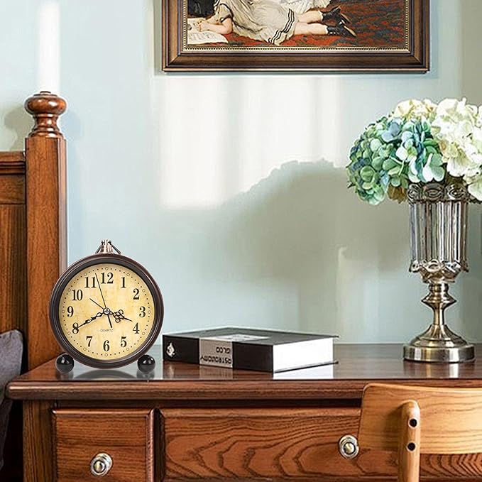 Loud Alarm for Deep Sleepers Desk Vintage Alarm Clock 5.25 inch Small Battery Operated Retro Clock Bedroom Live Room Decor Gift Clock