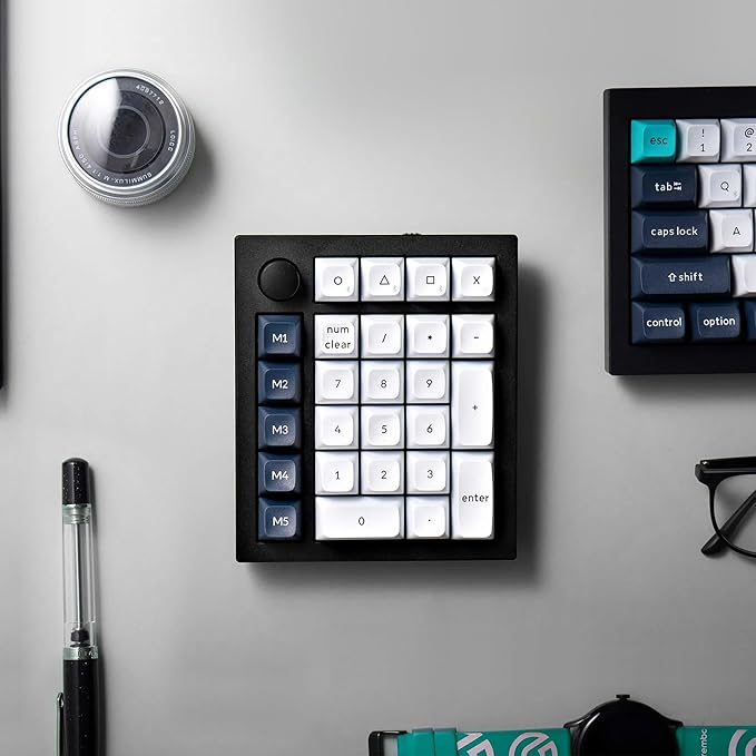 Keychron Q0 Max Wireless Custom Mechanical Numpad, 2.4 GHz/Bluetooth 5.1/Wired QMK Number Pad, RGB Hot-Swappable with Gateron Red Switch for Laptop Mac Windows Linux - Black