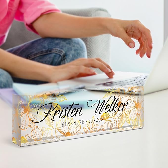 Name Plate for Desk, Desk Name Plate Personalized, Office Decor for Women Men, Acrylic Desktop Accessories, Office Appreciation Gifts for Boss Social Workers Nurse Teacher Employee (White/Gold)