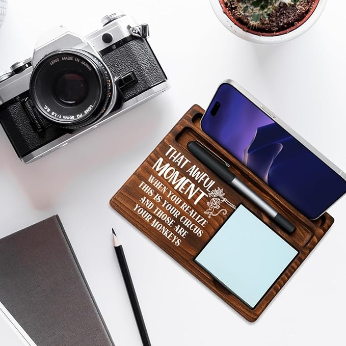 Funny Bosses Day Gifts for Women Men Manager Sticky Note Holder Funny Office Decor for Women National Boss Day Decorations Gifts for Supervisor Leader Office Desk Decor A13