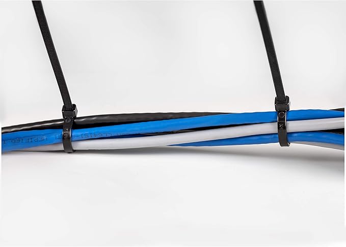 StarTech.com 10"(25cm) Cable Ties - 1/8"(4mm) Wide, 2-5/8"(68mm) Bundle Diameter, 50lb(22kg) Tensile Strength, Nylon Self Locking Zip Ties w/Curved Tip - 94V-2/UL Listed, 100 Pack - Black, TAA