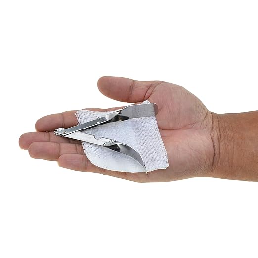 Dealmed Sterile Staple Removal Kit, Includes Staple Remover and Gauze Sponge, Staple Removal Tool Single-Use Kit, Ideal for Hospitals and Clinics (50 Kits)
