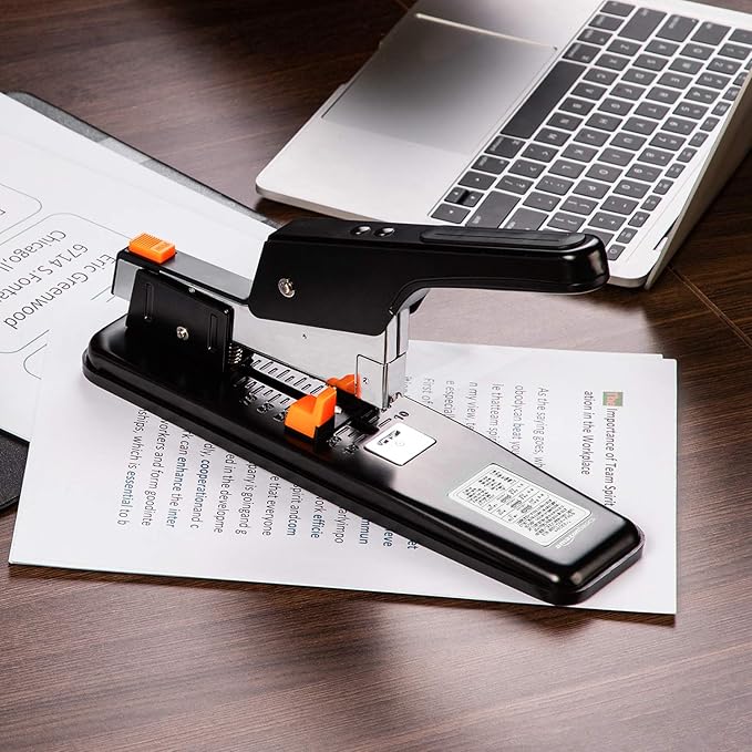 Amazon Basics Heavy Duty Stapler, 90 Sheets High Capacity, Large Office Stapler with 1000 Staples, Black