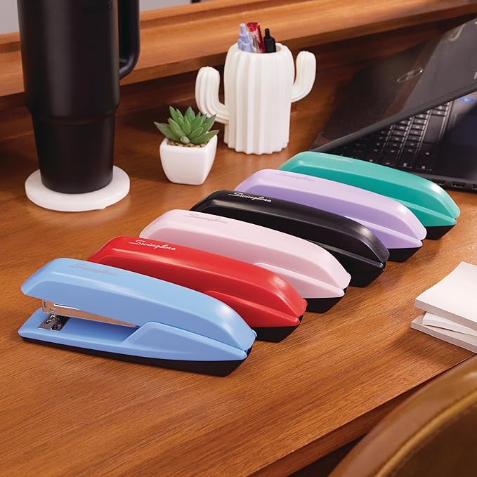 Swingline Stapler, 20 Sheet Capacity, 545 Desktop Stapler, Electric Blue (S7054511)
