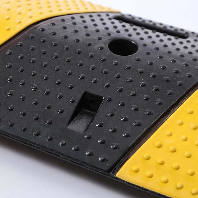 Speed Bumps for Asphalt Fold Rubber Speed Humps with Yellow Targets for Gravel Driveway Concrete Road, 1 Pack