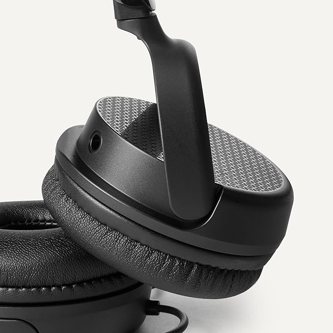 Amazon Basics On Ear Wired Computer Headset with Adjustable Microphone, 3.5mm Port or in Line Control with USB-A Port, Foldable, Small/Medium Size, Black