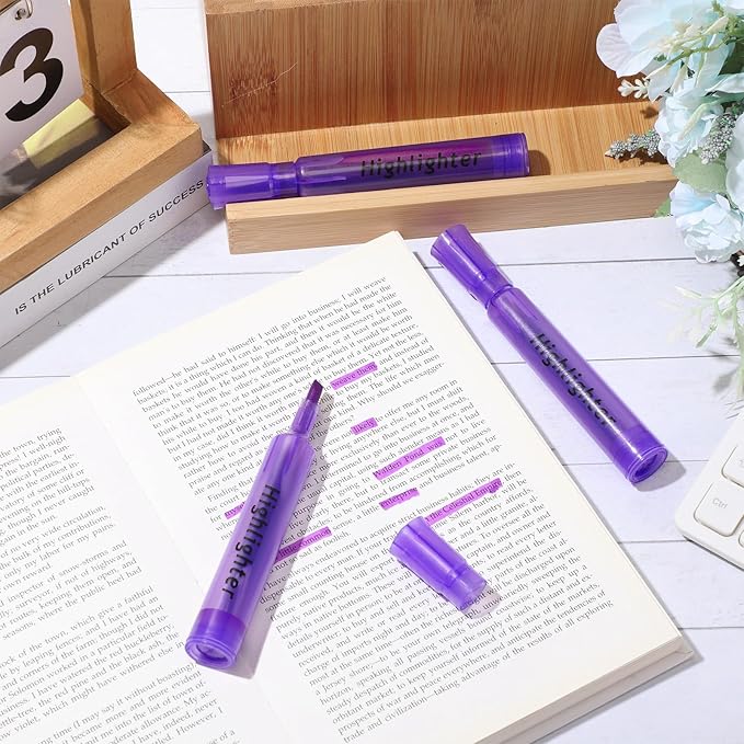 Qilery 30 Pack Highlighters Bulk, Tank Style Chisel Tip Highlighters Markers Pack Quick Drying for Adult Coloring, Home Office Supplies (Purple)