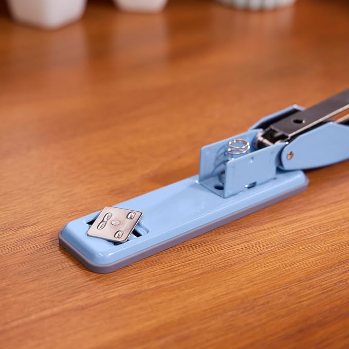 Swingline Stapler, Cub Compact Desktop Stapler, 20 Sheet Capacity, Metal, Electric Blue (S701069)