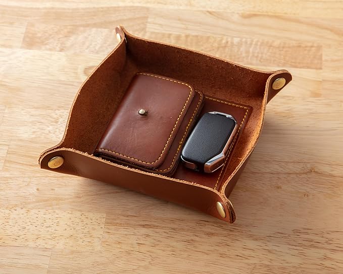 USA Handmade Premium Leather Valet Tray, Folds Flat! Dice Rolling Basket and Organizer with Brass Snaps (Chestnut Gold, Medium)