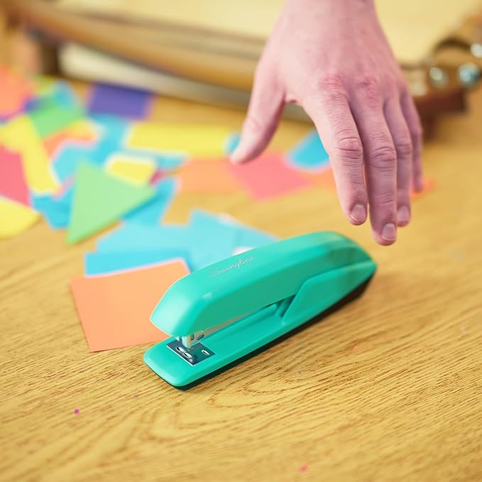 Swingline Stapler, 20 Sheet Capacity, 545 Desktop Stapler, Spring Green (S7054514)